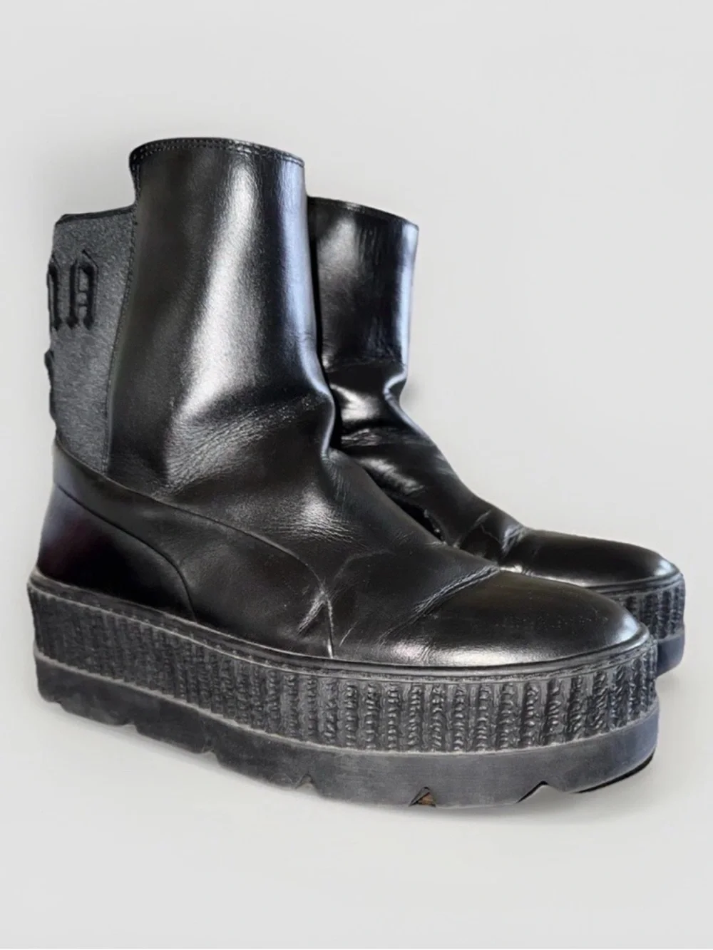 Fenty x PUMA Rihanna Platform Chelsea Sneaker Boots Size 9.5 Womens Black Used